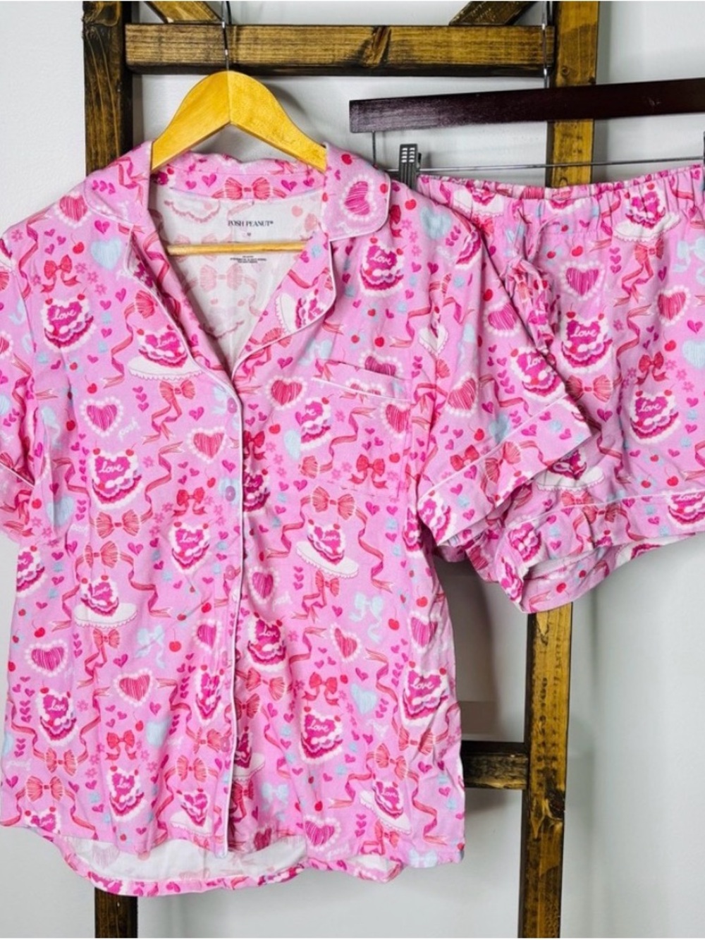 Posh Peanut Women’s Short PJ Set Love Cake - Flannelette Print Bows & Hearts XS - Picture 2 of 3